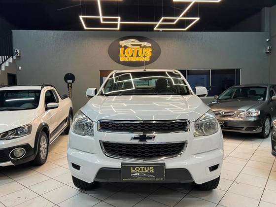 CHEVROLET S10 2.4 LT 4X2 CD 8V FLEX 4P MANUAL CHEVROLET S10 2.4 LT 4X2 CD 8V FLEX 4P MANUAL